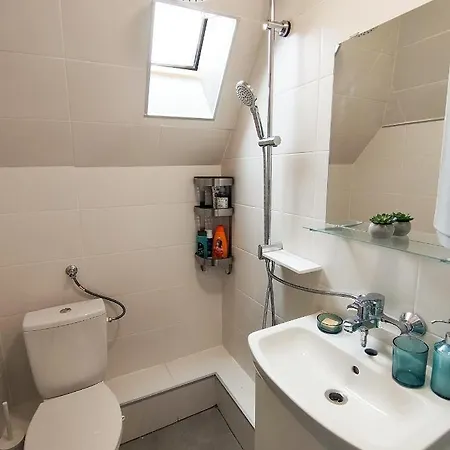 Dockview Atelier Apartment Burgas